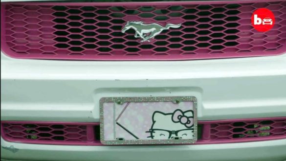 Ford Mustang Hello Kitty