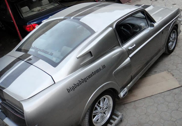 Ford Mustang Eleanor Replica