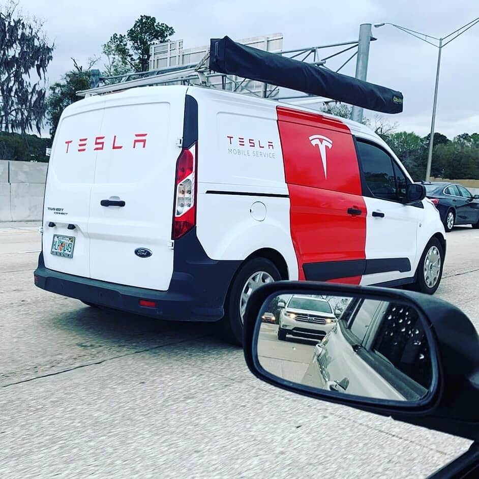 Tesla Mobile Service