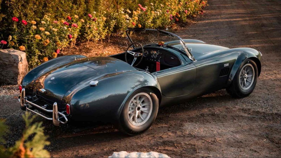 Carroll Shelby 427 Cobra 1965