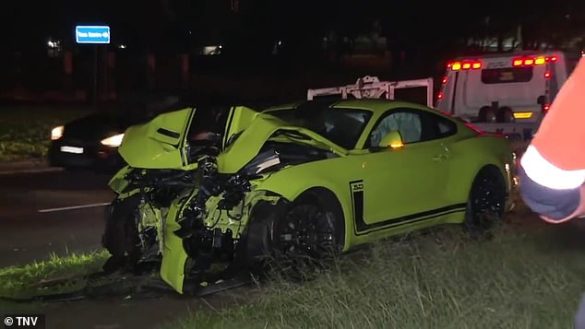 Crash-Ford-Mustang-Mount-Druitt