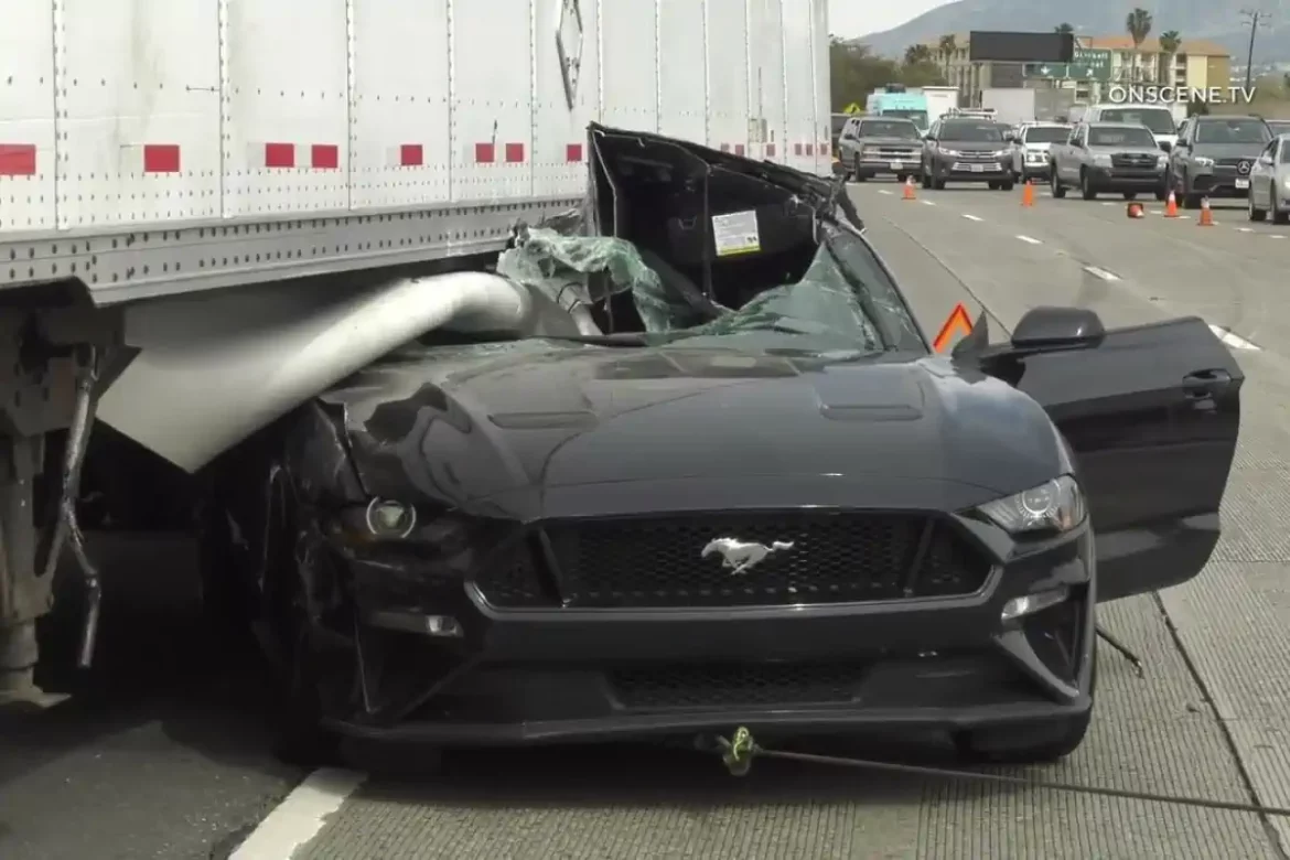 Accident Ford Mustang